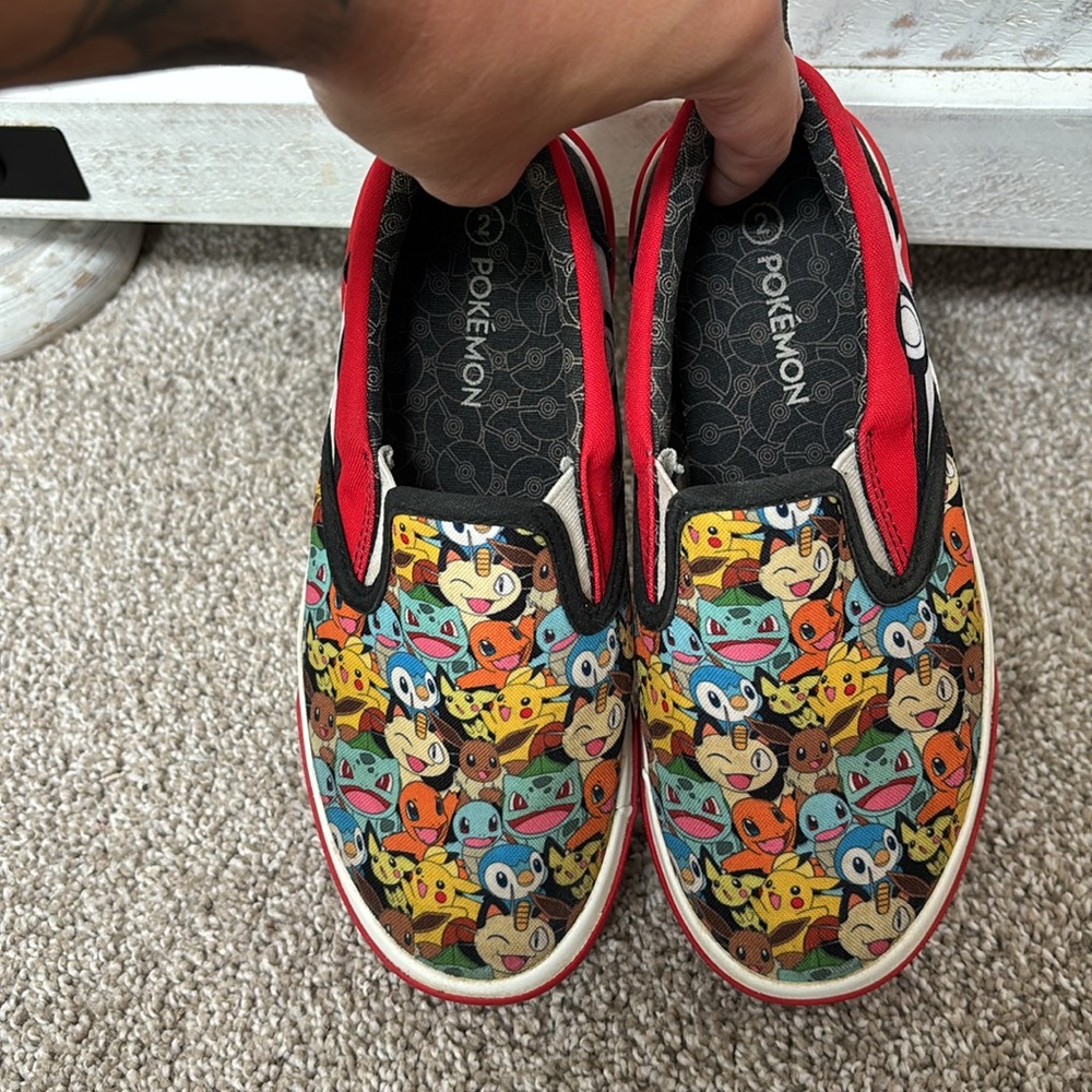 5 for $25🎈Pokémon shoes